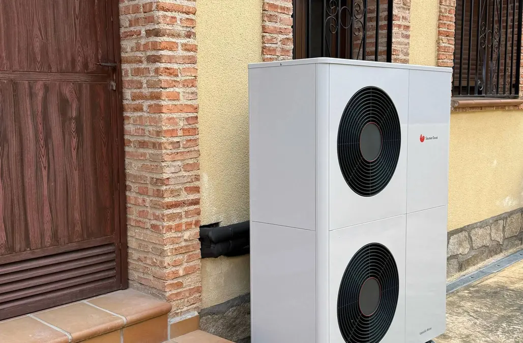 ¿FRÍO EN TU HOGAR?☀️ En MERIDIONAL RENOVABLES, somos t