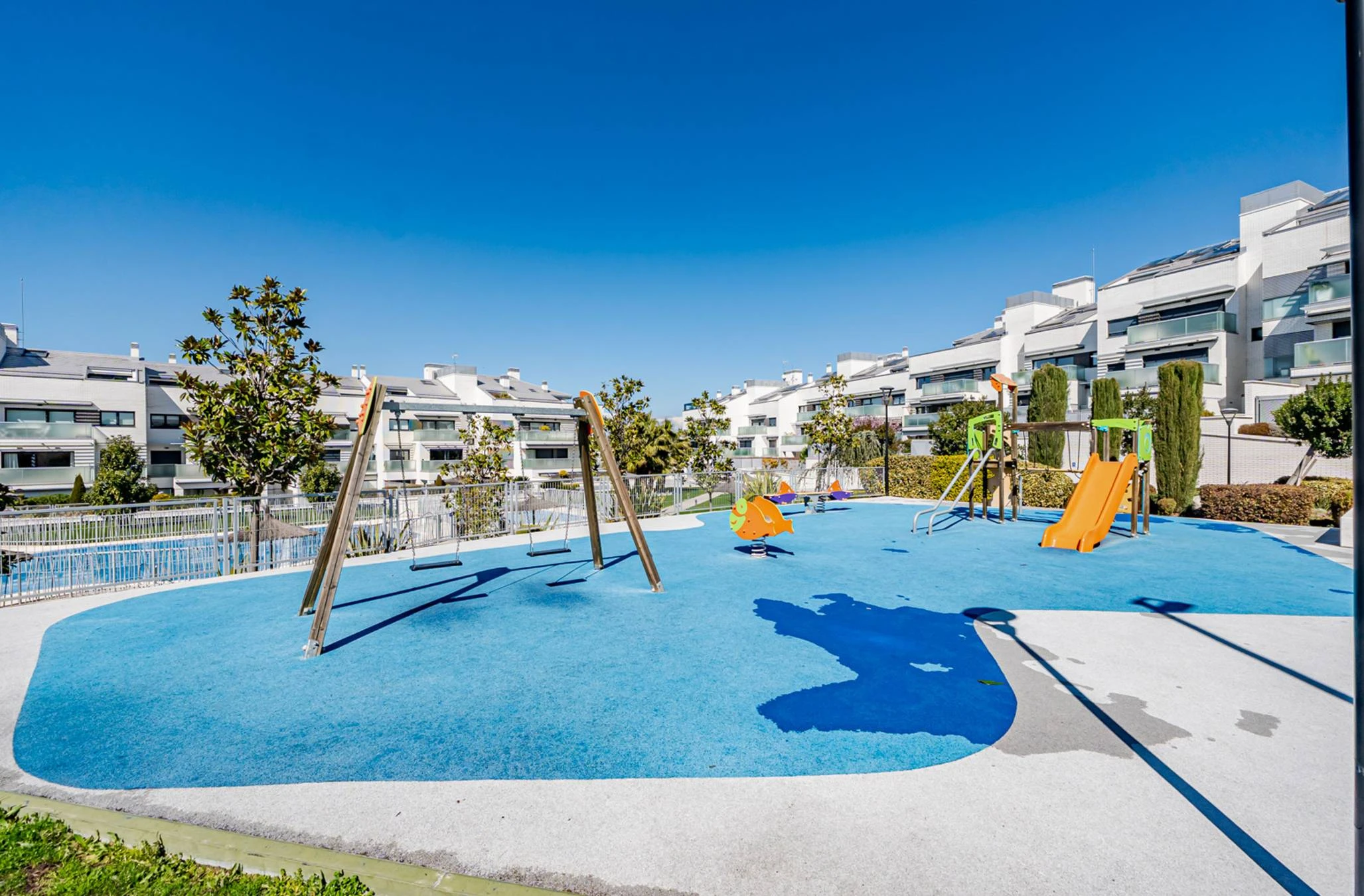 Se necesita conductor de camión