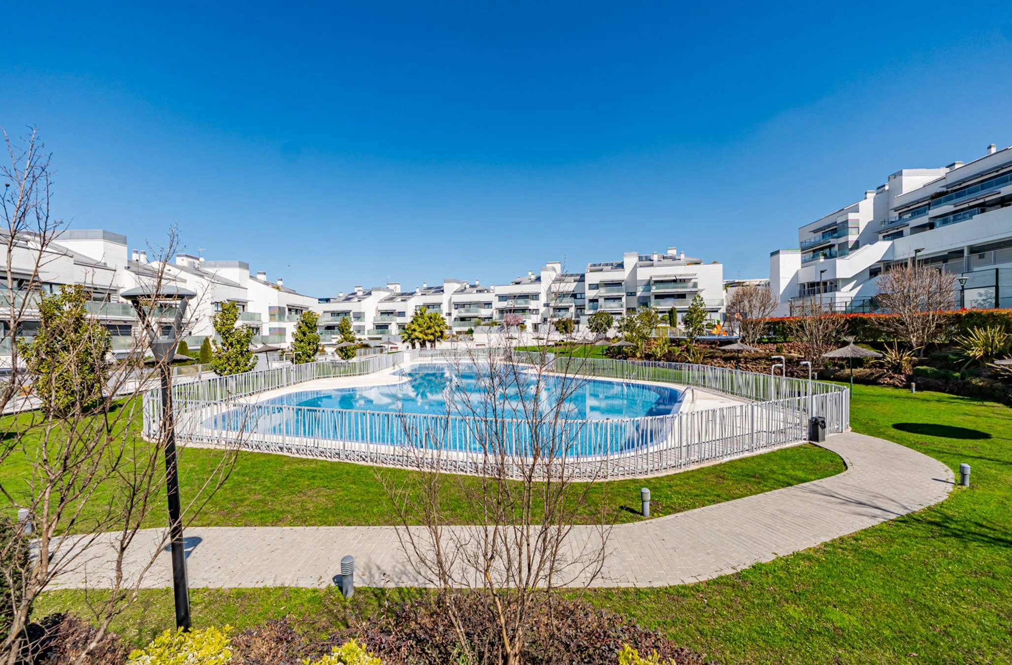 Se necesita conductor de camión