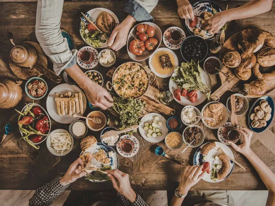 Charla: Más allá de contar calorías: los 5 pilares de la alimentación saludable para la longevidad