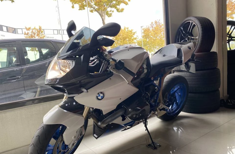 BMW HP2 Sport