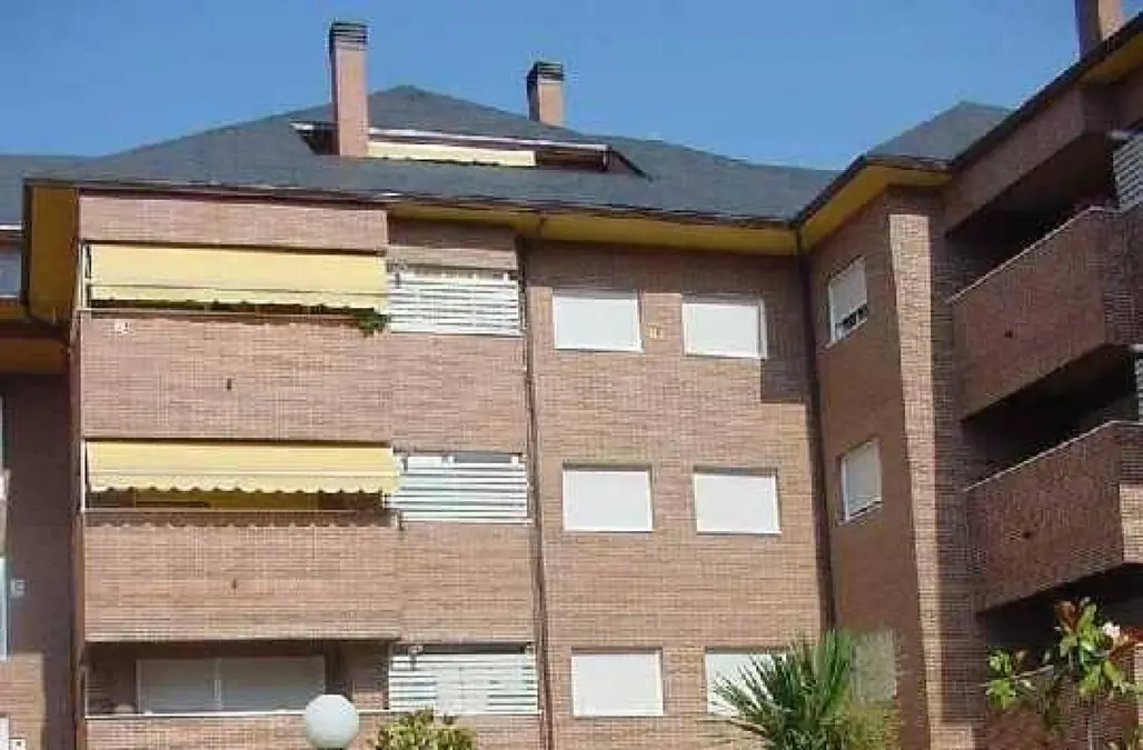 Piso de 130 m2 en alquiler en Majadahonda, Valle de la Oliva - 2.000 €/mes