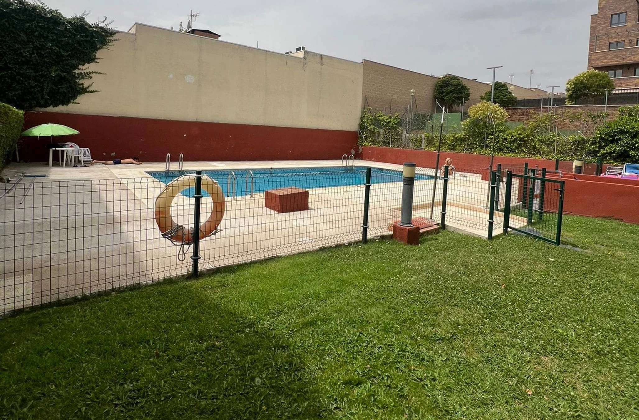 CHALET INDIVIDUAL CON PISCINA EN VALDEMORILLO